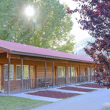 Lowman Southfork Lodge - Riverside Inn מראה חיצוני תמונה