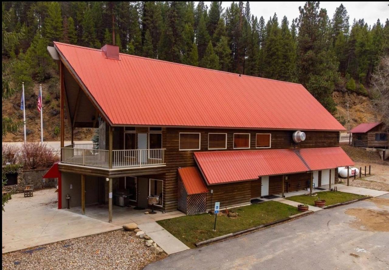 Lowman Southfork Lodge - Riverside Inn מראה חיצוני תמונה