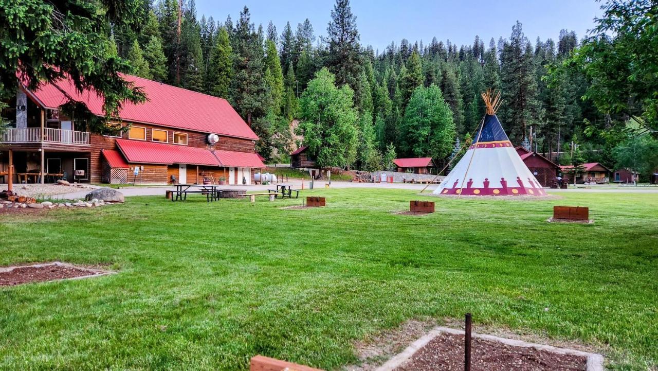 Lowman Southfork Lodge - Riverside Inn מראה חיצוני תמונה
